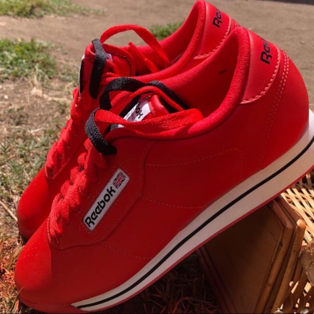 Vintage Reebok Women’s Classic Sneakers
